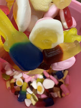 Load and play video in Gallery viewer, The Gummy One
